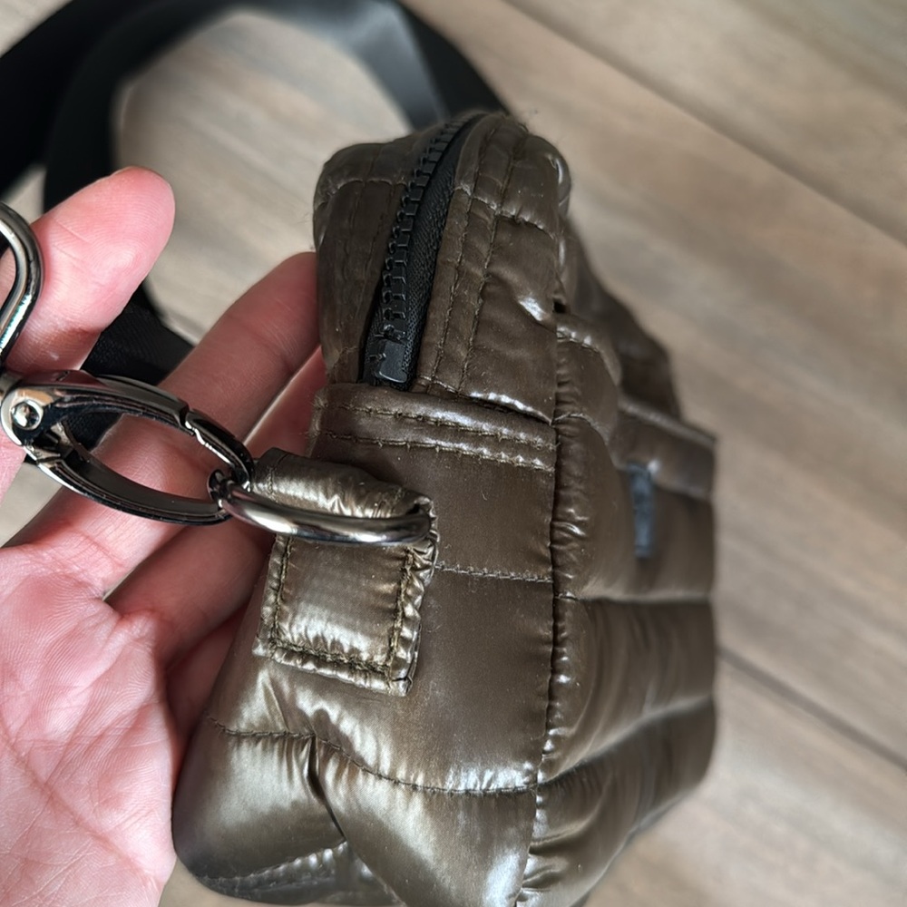 Think Royln Dark Olive Crossbody bag - Picture 3 of 14